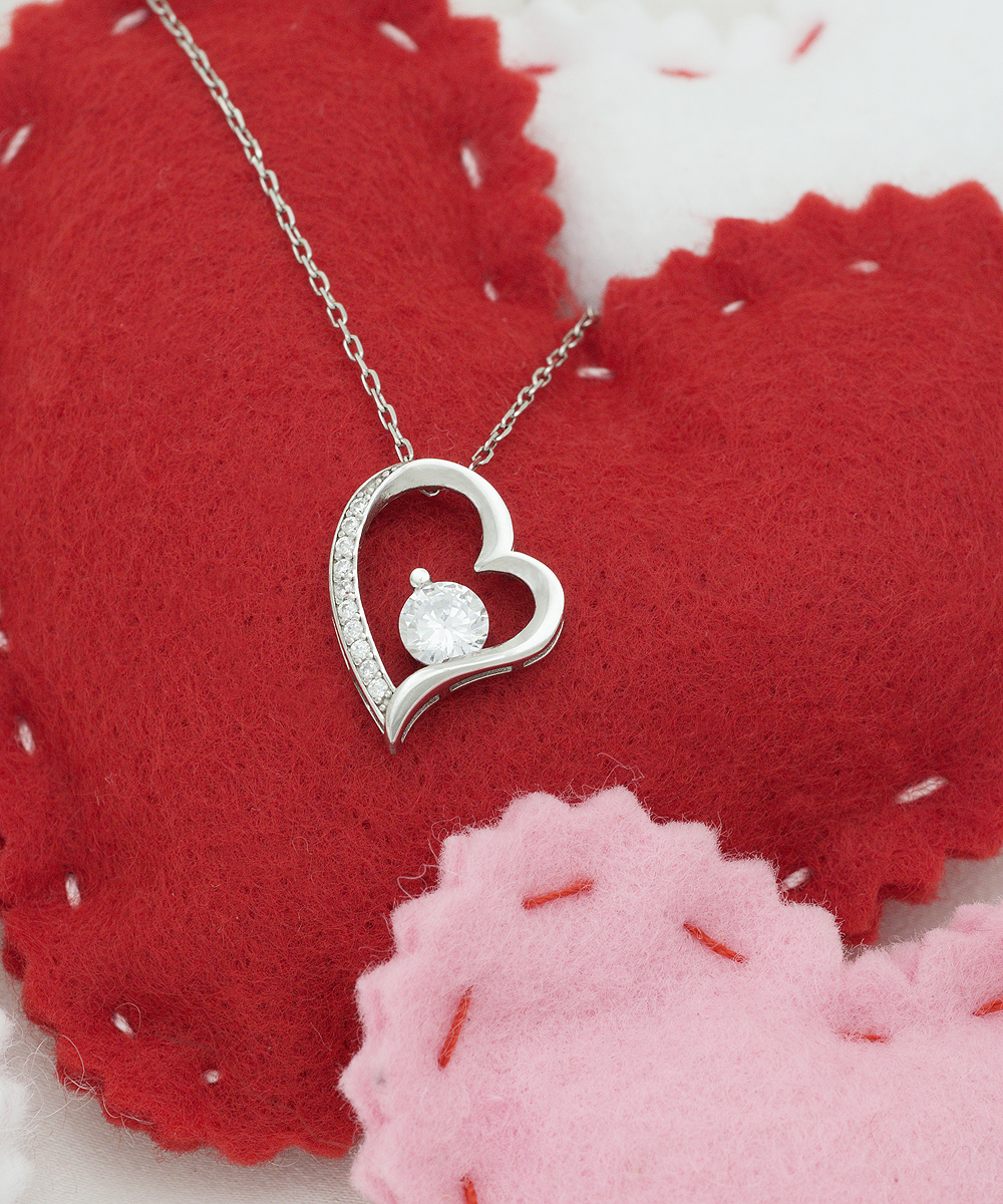 Solitary Cystal Necklace - Heart Necklace with Cubic Zirconia for Wife